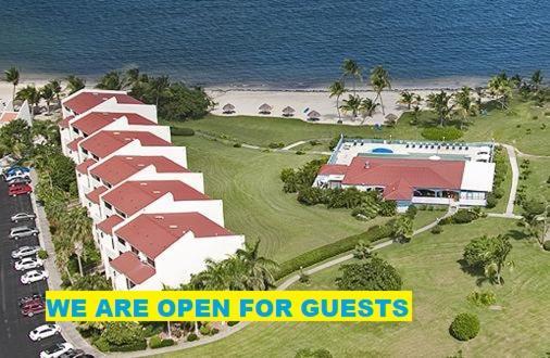 Club St. Croix Beach And Tennis Resort Кристианстед Экстерьер фото